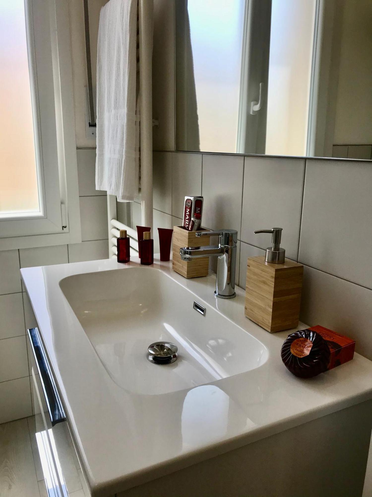 Suite Locchi. Vicino Tramvia/Careggi/Meyer Firenze Eksteriør bilde